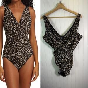 MIRACLESUIT Esmerelda Wrap Front One-Piece Swimsuit Sz 16 Underwire Leopard